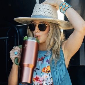 Lainey Wilson Stanley H2.0 Tumbler